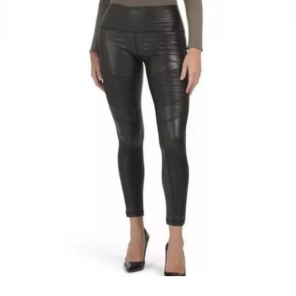 7 For All Mankind Black Faux Leather Moto
Leggings - Size Medium